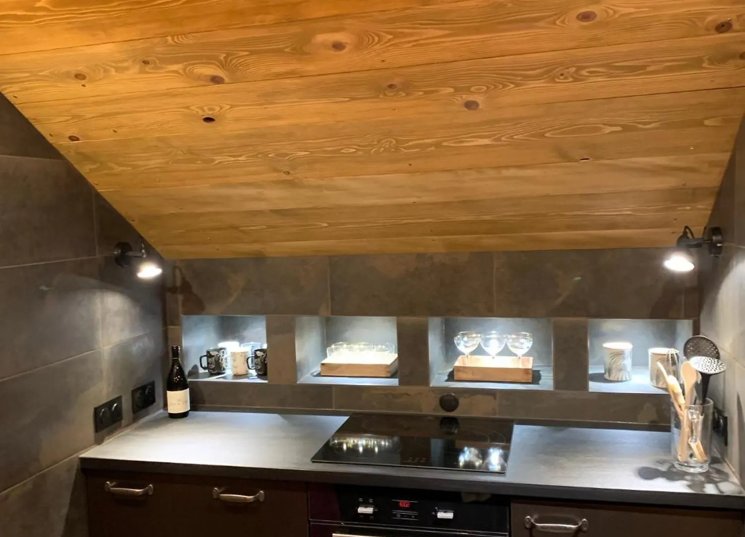 Apartment Alys, Contemporary Style Apartment In Mountain Village Abondance