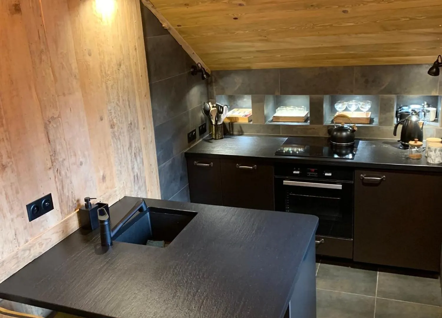 Apartment Alys, Contemporary Style Apartment In Mountain Village Abondance Franciaország